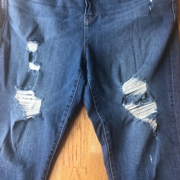 Torrid Sky High Skinny Crop Jeans Distressed Size 20 - Picture 8 of 14